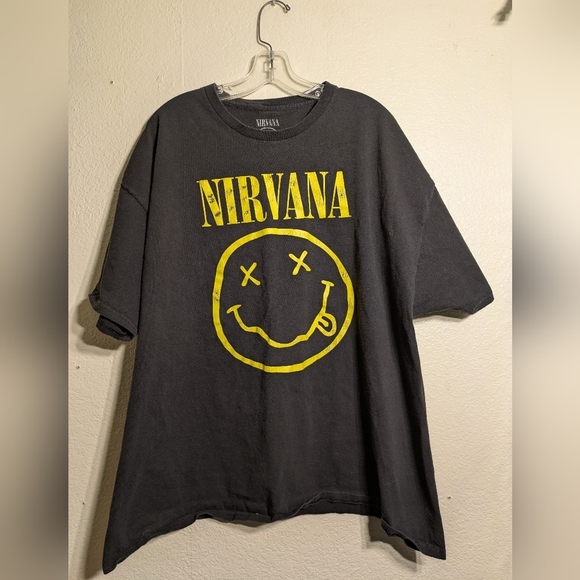 Nirvana Black T-Shirt with Yellow Logo 3x Pre-owned - Picture 1 of 5